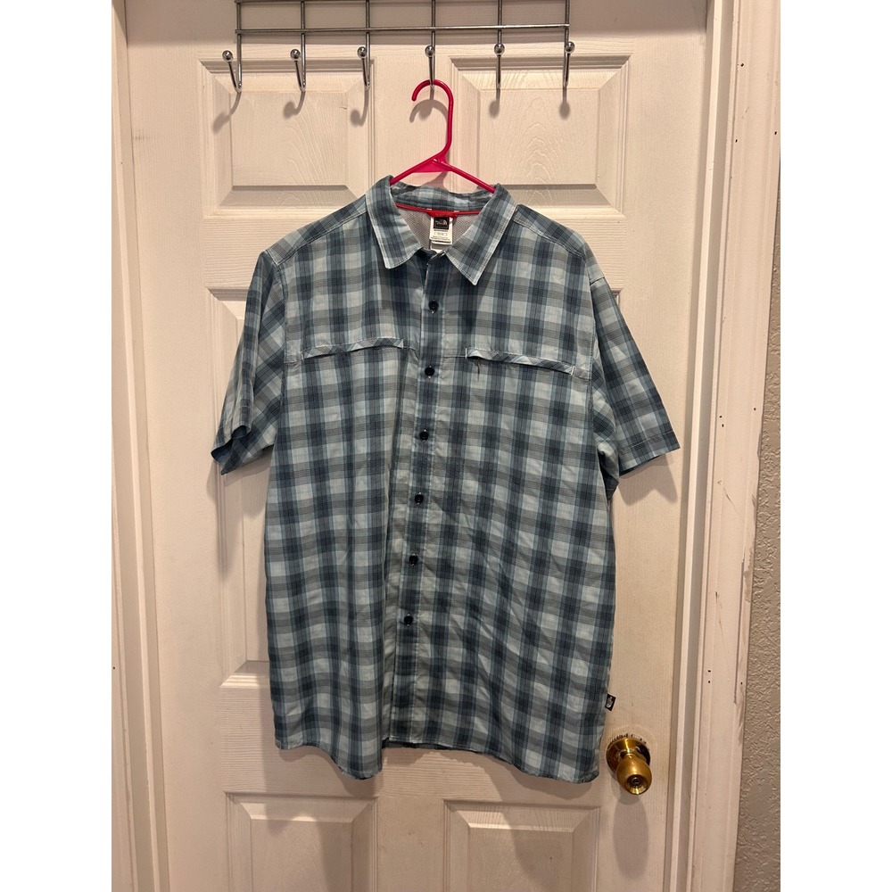 The North Face Mens XL Blue Plaid Short Sleeve Button Down‎ Hiking Shirt Vented